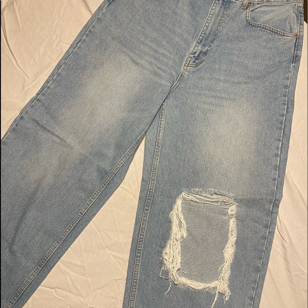 NEVER WORN jeans